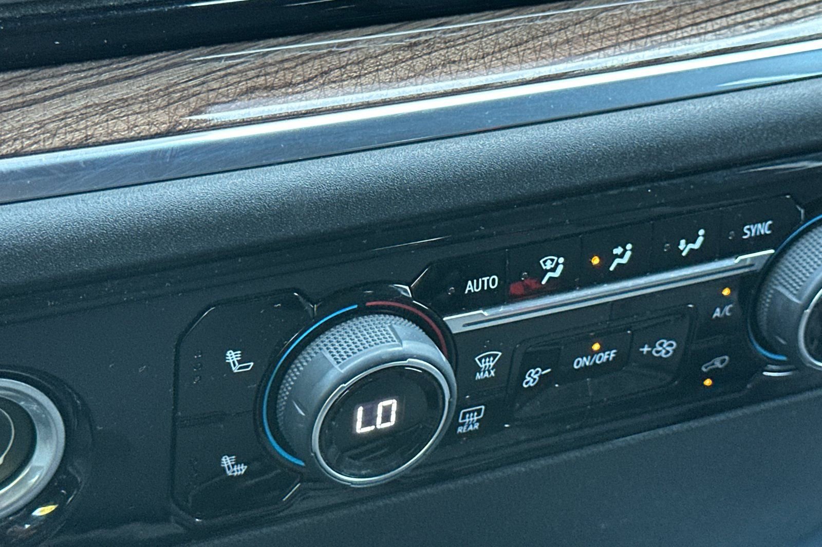 Used 2024 Chevrolet Silverado 1500 LT w/ Protection Package image 29