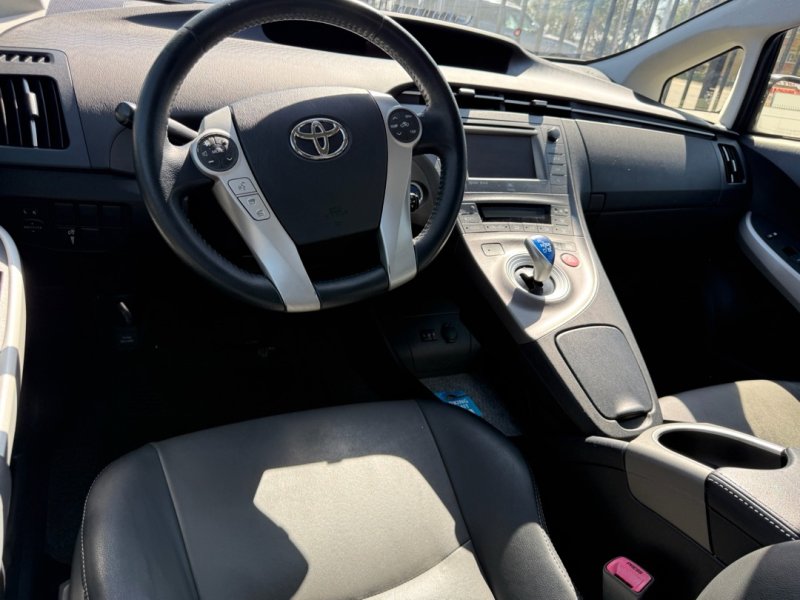 Used 2012 Toyota Prius Four FWD image 13