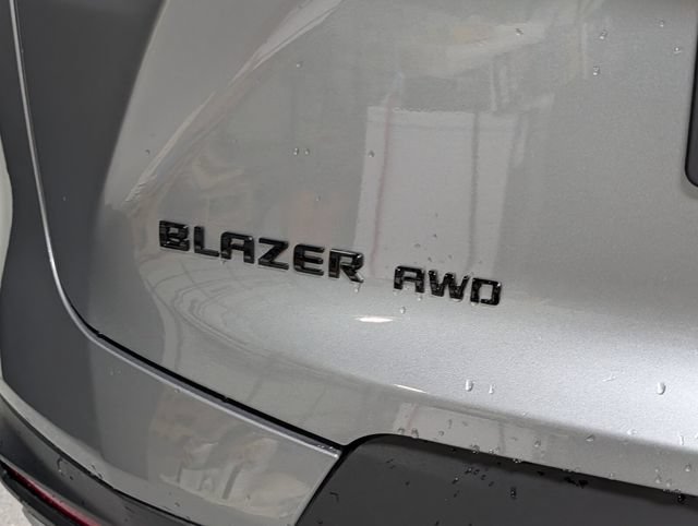 New 2026 Chevrolet Blazer LT w/ Midnight/Sport Edition AWD/4WD image 5