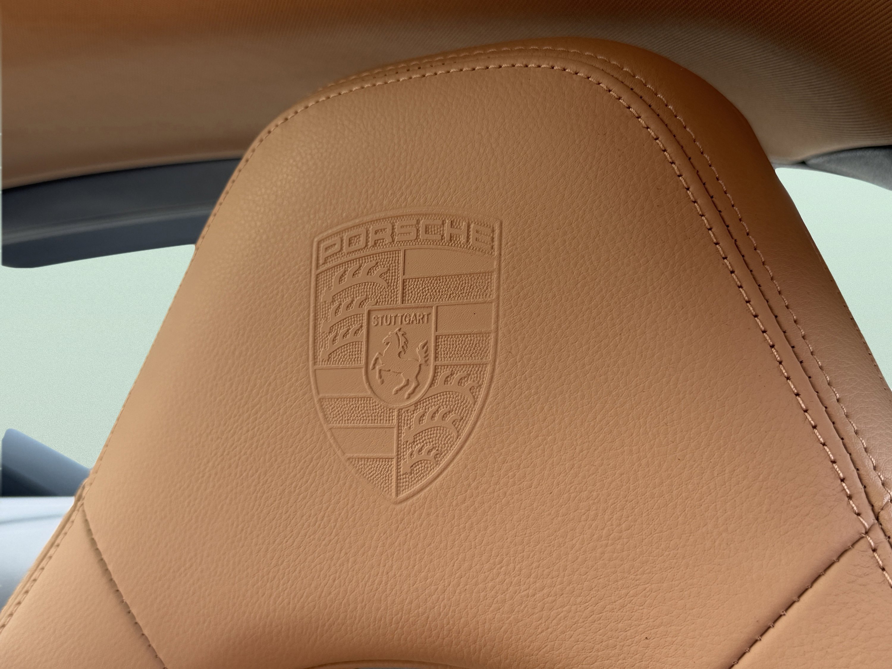 Used 2023 Porsche Panamera 4 Platinum Edition image 39