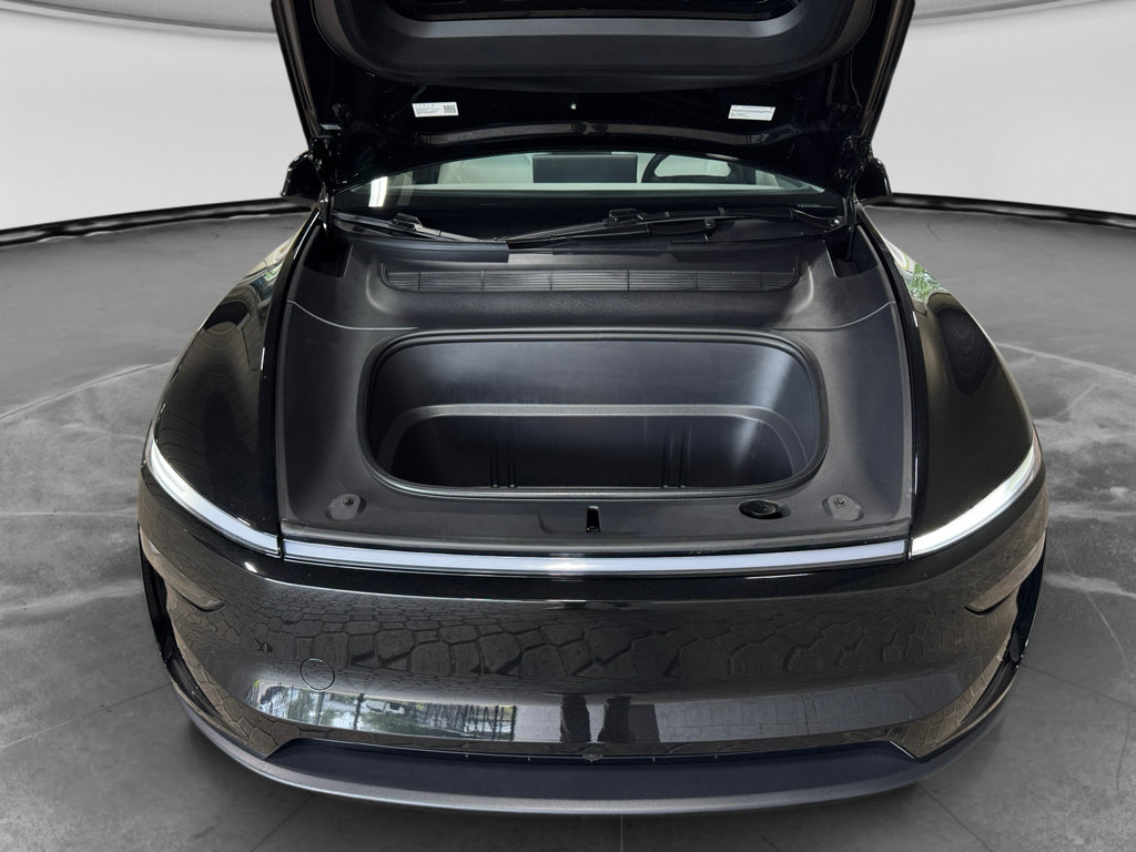 Used 2026 Tesla Model Y Long Range AWD/4WD image 25
