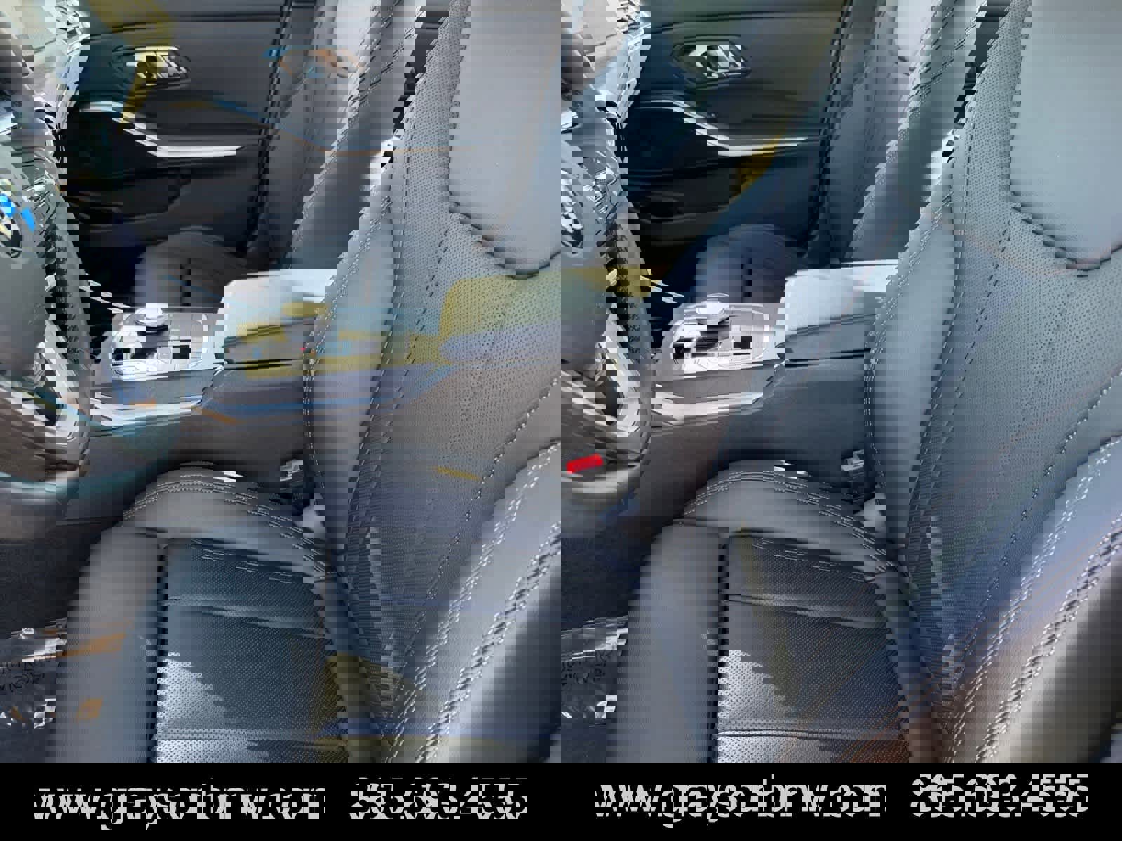 Used 2023 BMW 330i xDrive Sedan w/ Driving Assistance Package image 10