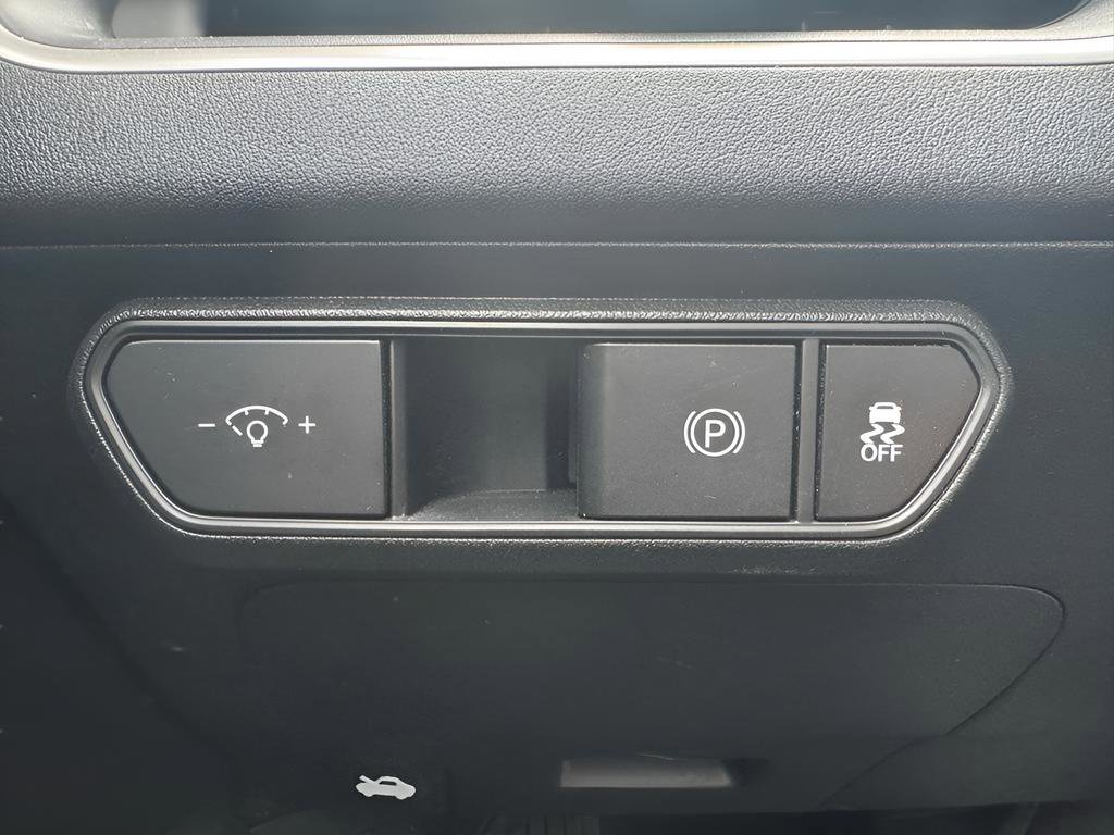 Used 2025 Kia K4 LXS image 22