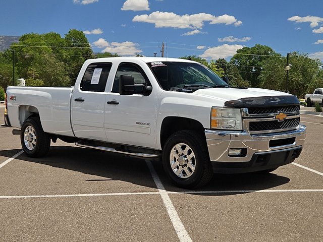 Used 2013 Chevrolet Silverado 3500 LT w/ Interior Plus Package AWD/4WD image 3