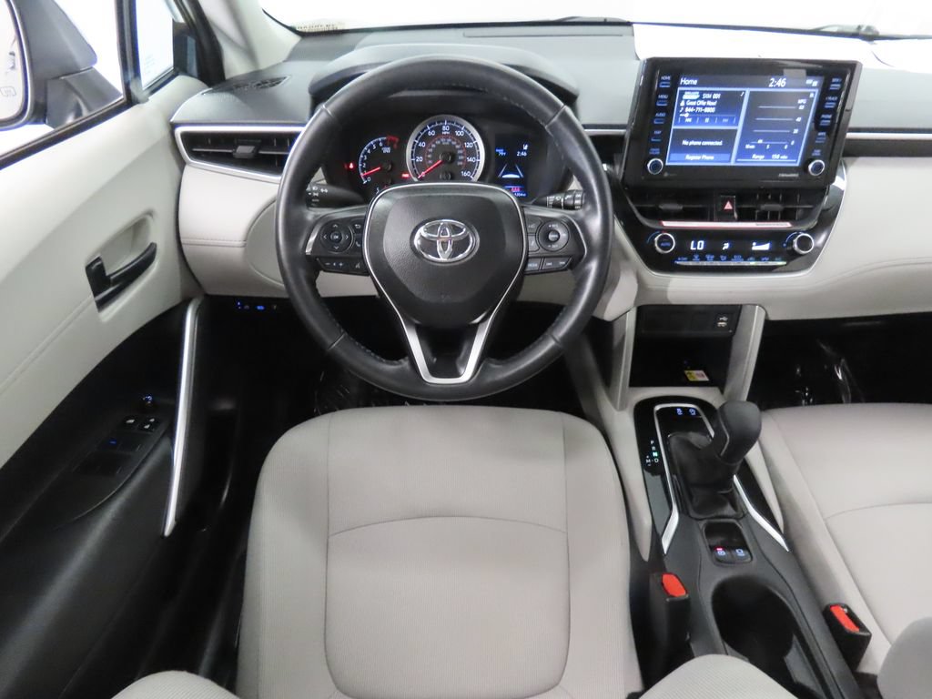 Used 2022 Toyota Corolla Cross LE AWD/4WD image 16
