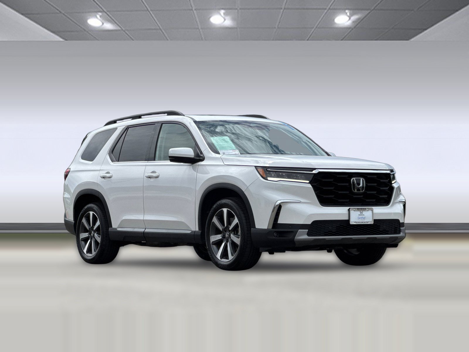 Certified 2023 Honda Pilot Touring image 6