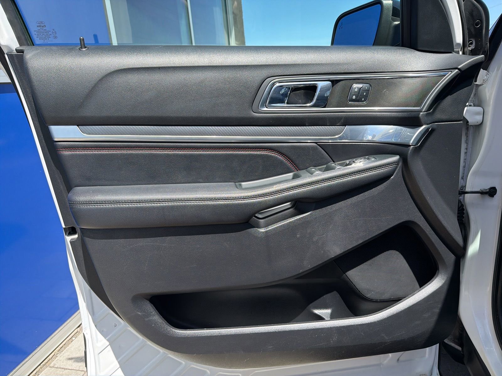 Used 2018 Ford Explorer Sport w/ Equipment Group 401A AWD/4WD image 18