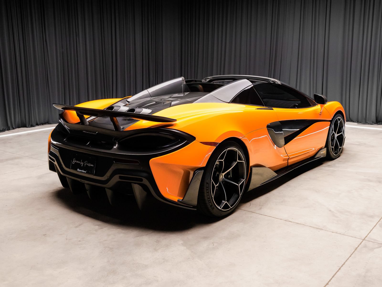 Used 2020 McLaren 600LT Spider RWD image 37