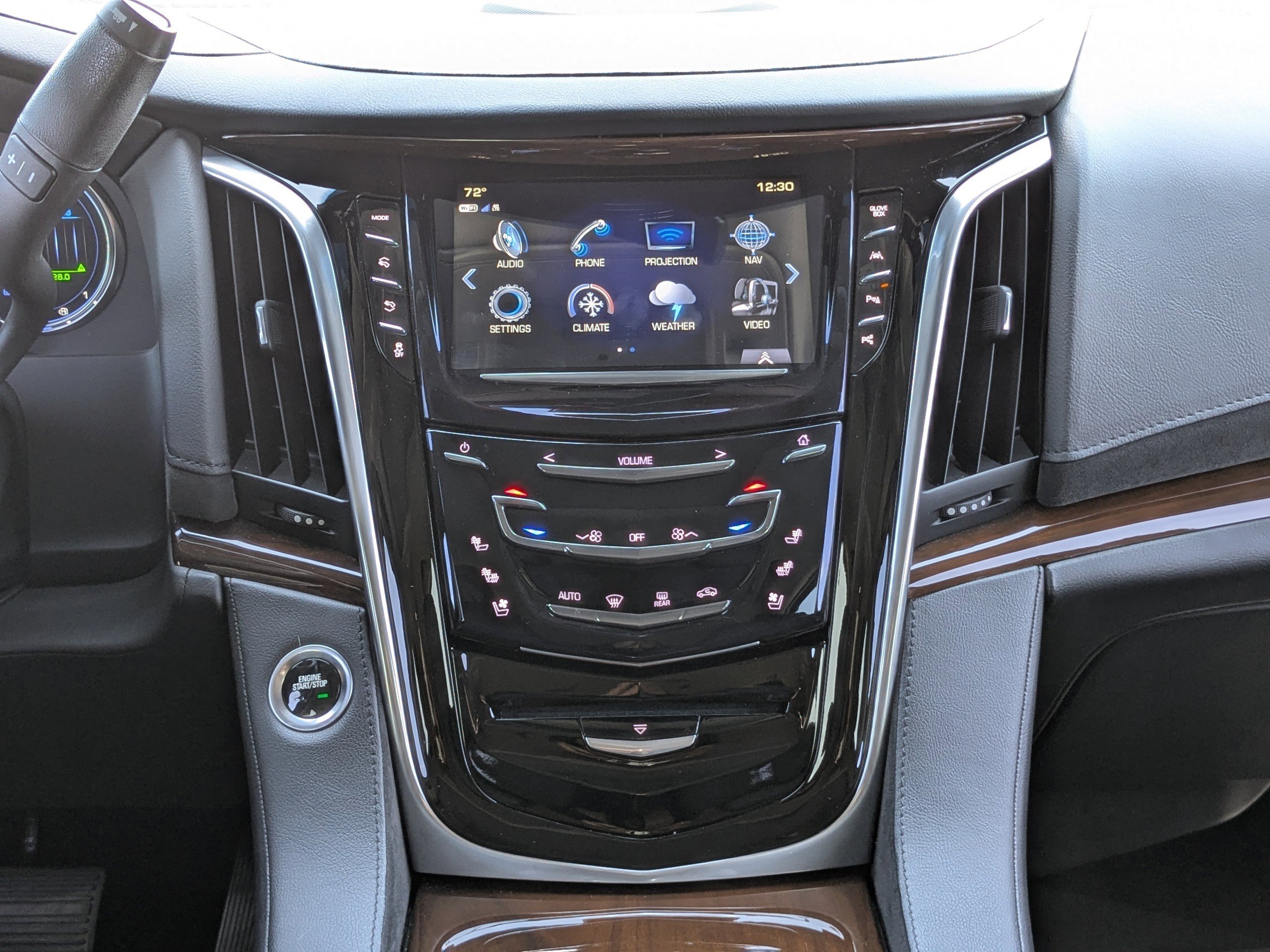 Used 2019 Cadillac Escalade Premium Luxury image 20