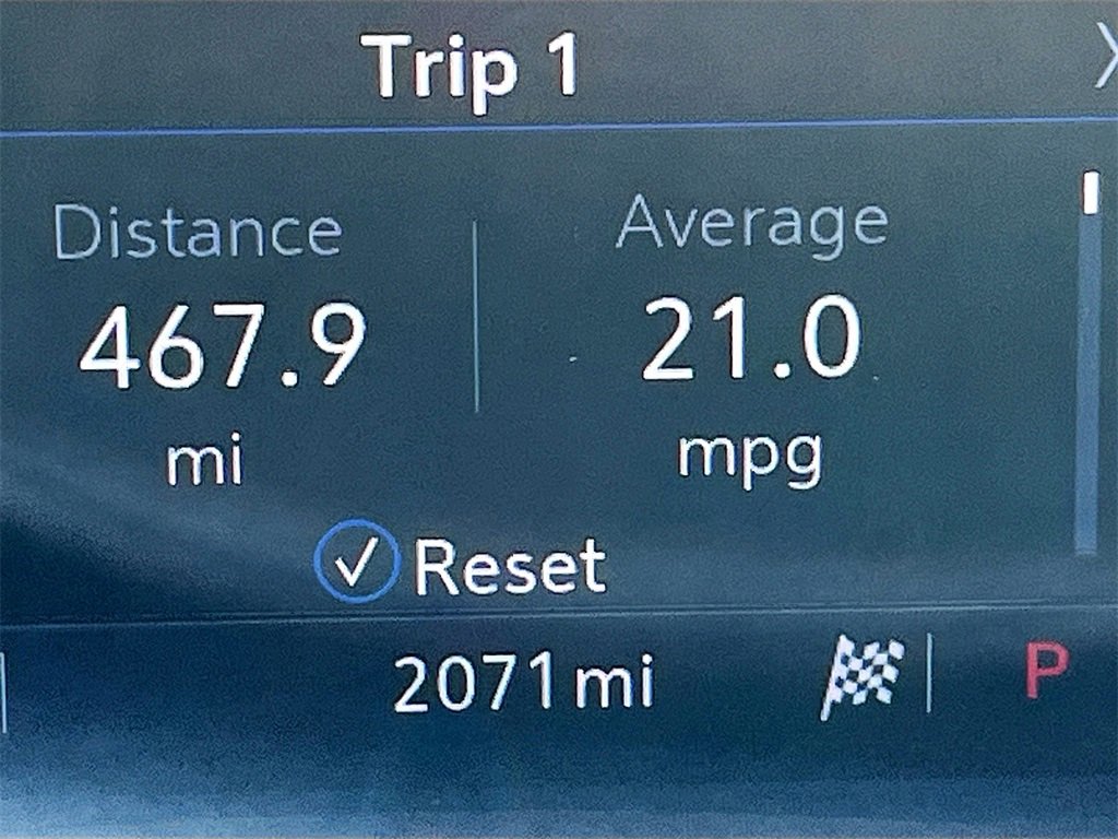 Used 2025 Cadillac CT4 Premium Luxury image 12