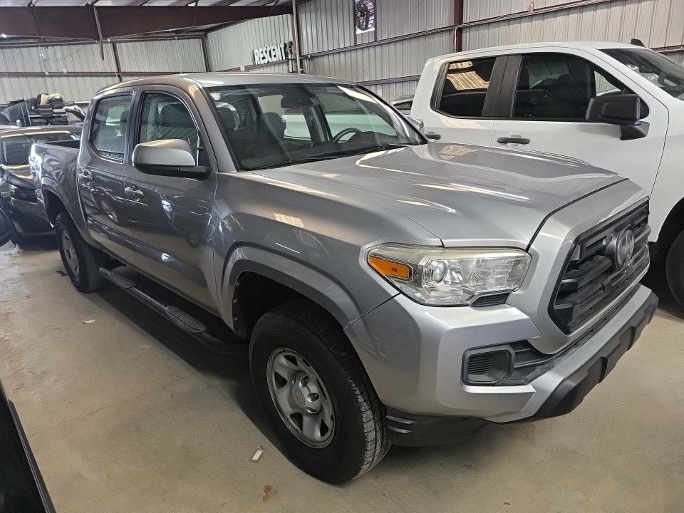 Used 2018 Toyota Tacoma SR w/ SR Convenience Package image 4