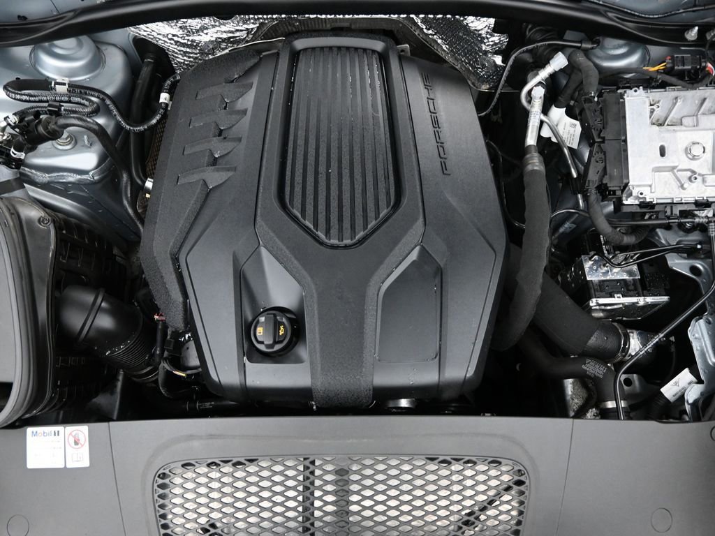 Used 2024 Porsche Macan Turbo image 57