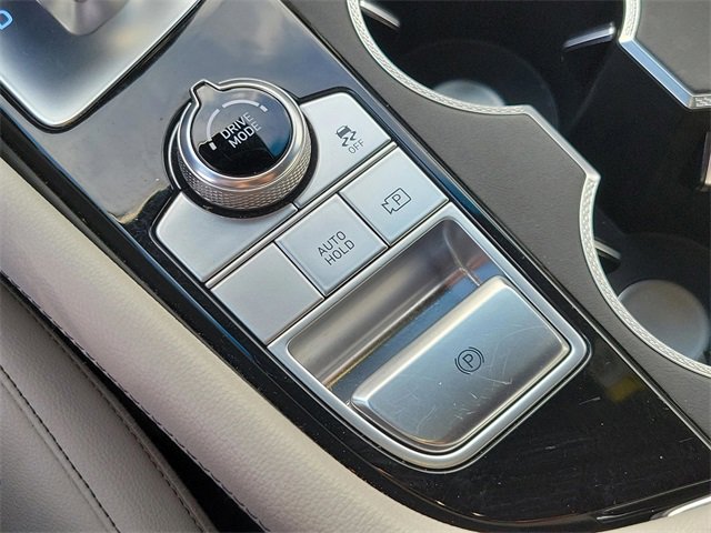 Used 2024 Genesis G70 2.5T image 28