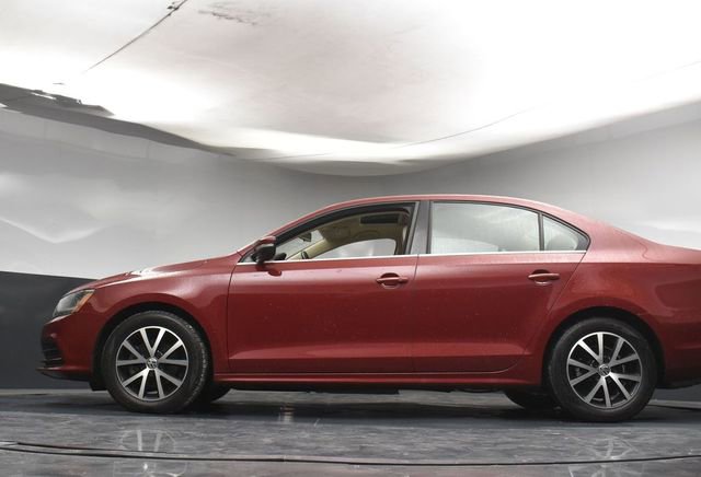 Used 2017 Volkswagen Jetta SE FWD image 36