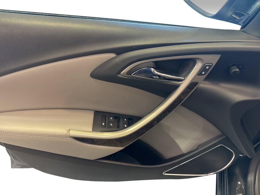 Used 2015 Buick Verano FWD image 15