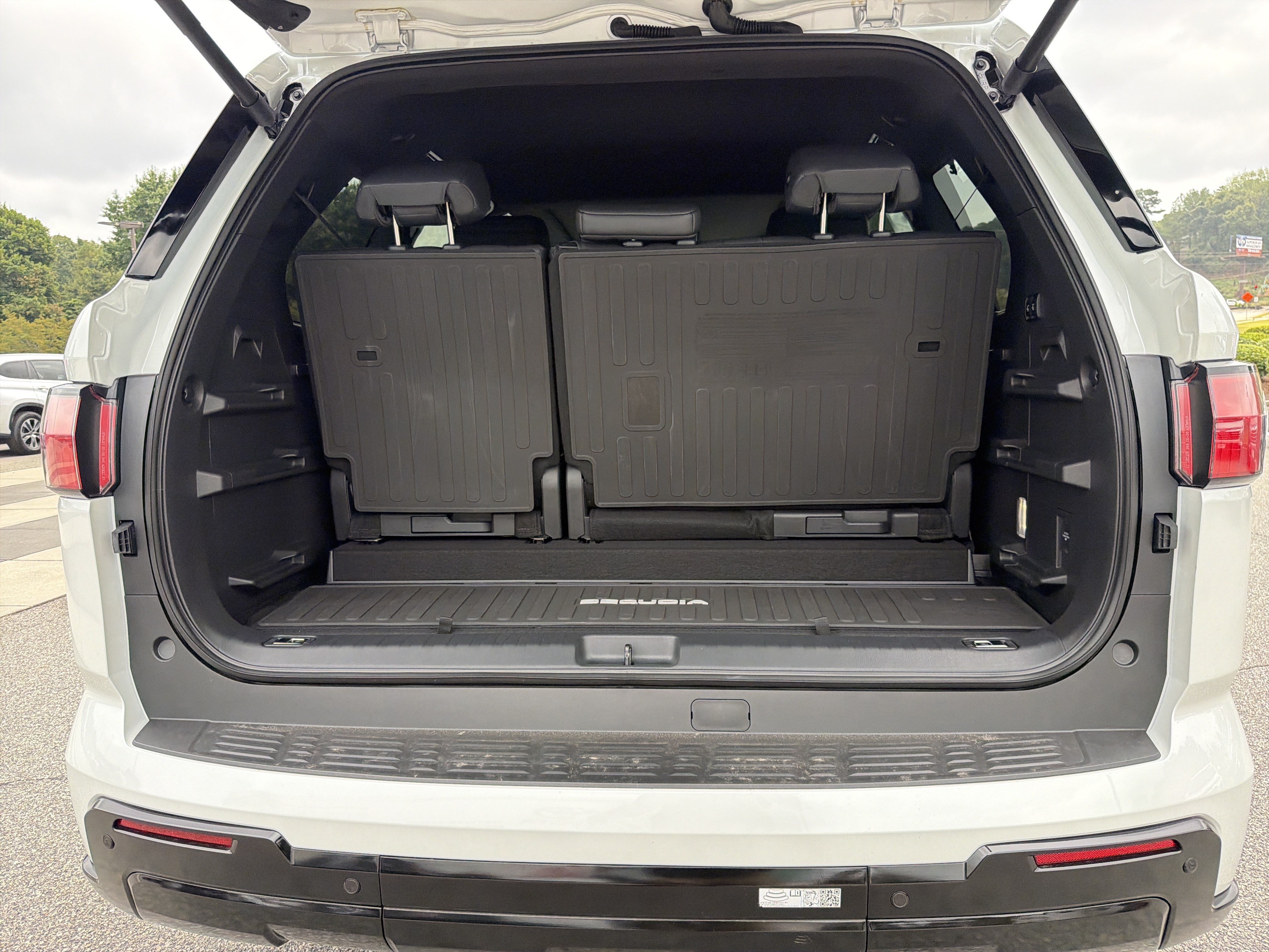 New 2026 Toyota Sequoia Platinum w/ TRD Off-Road Package AWD/4WD image 18