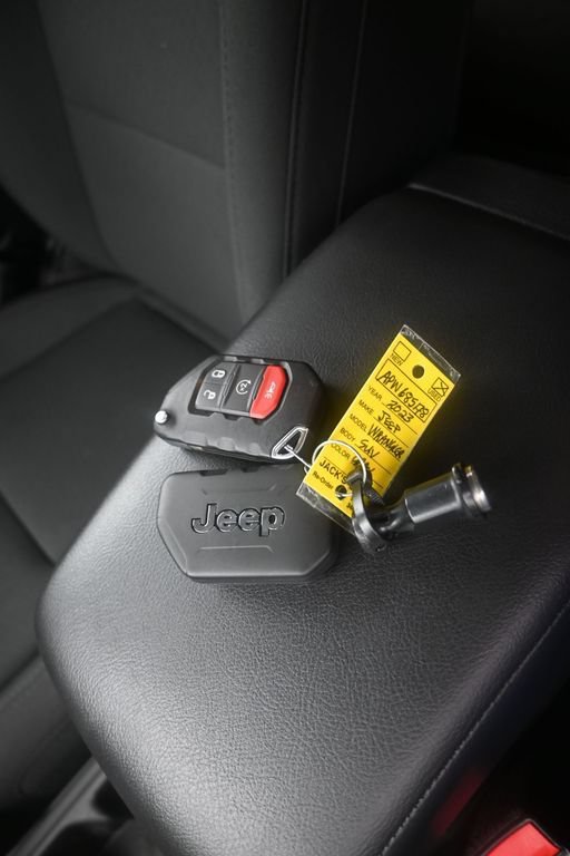 Used 2023 Jeep Wrangler Unlimited w/ Cold Weather Group AWD/4WD image 21