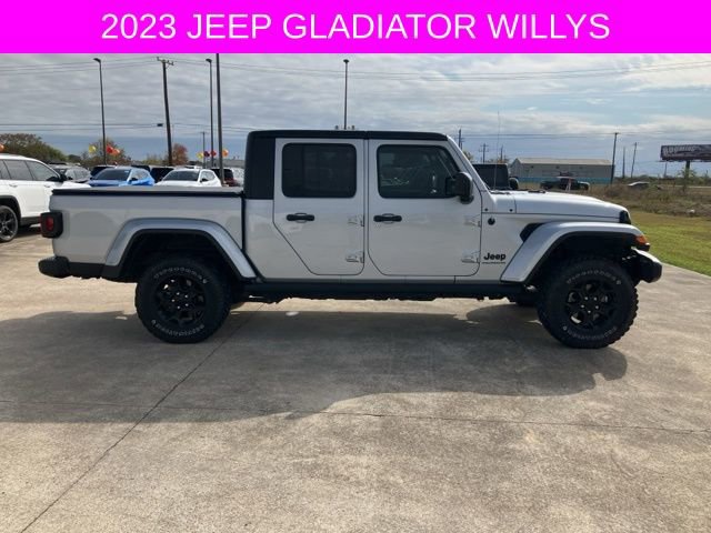 Used 2023 Jeep Gladiator Willys image 8