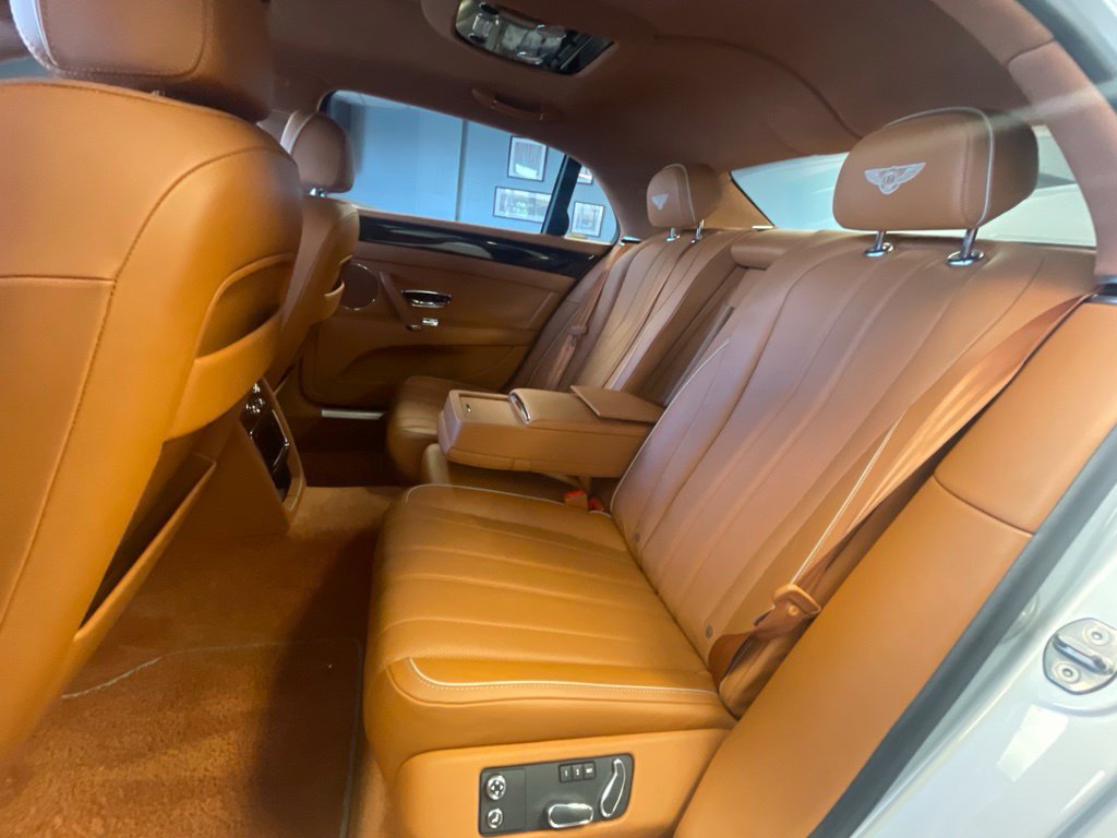 Used 2015 Bentley Flying Spur V8 AWD/4WD image 26