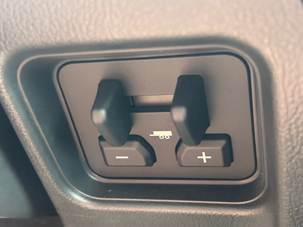 Used 2025 Lexus GX 550 AWD/4WD image 36