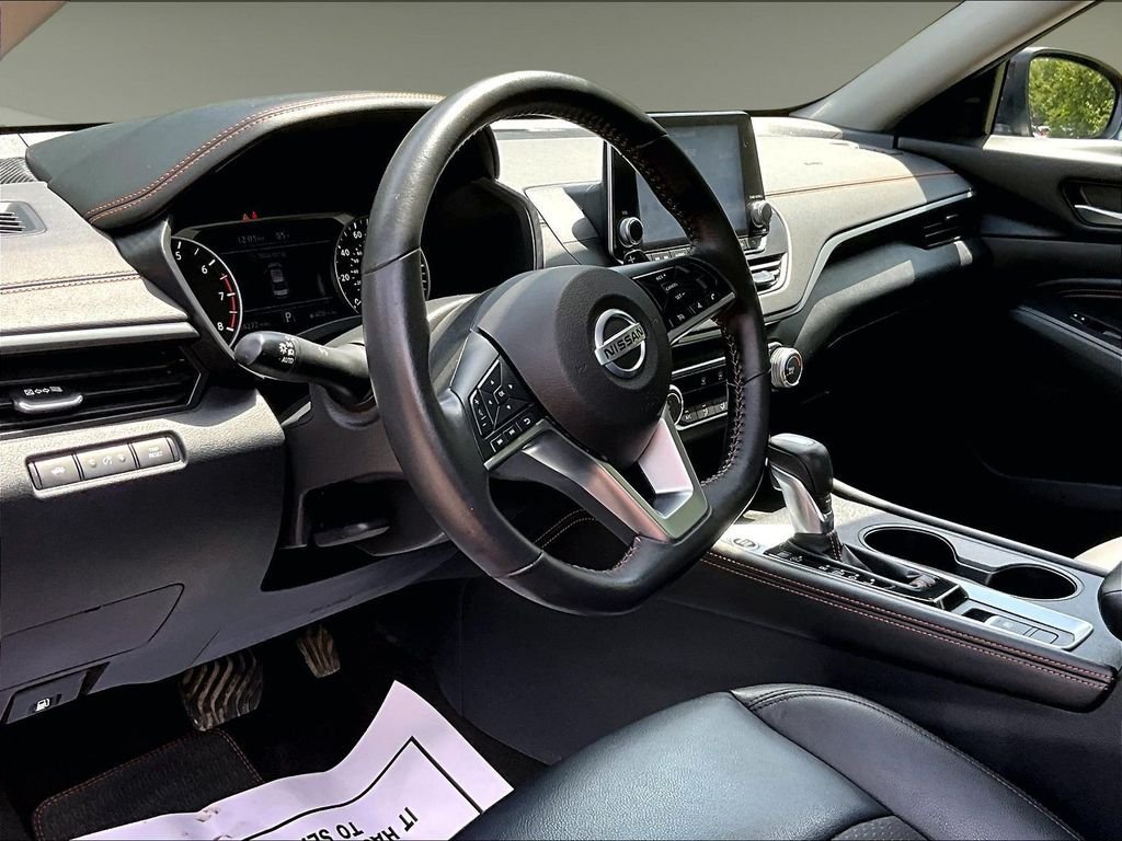 Used 2022 Nissan Altima 2.5 SR AWD/4WD image 12