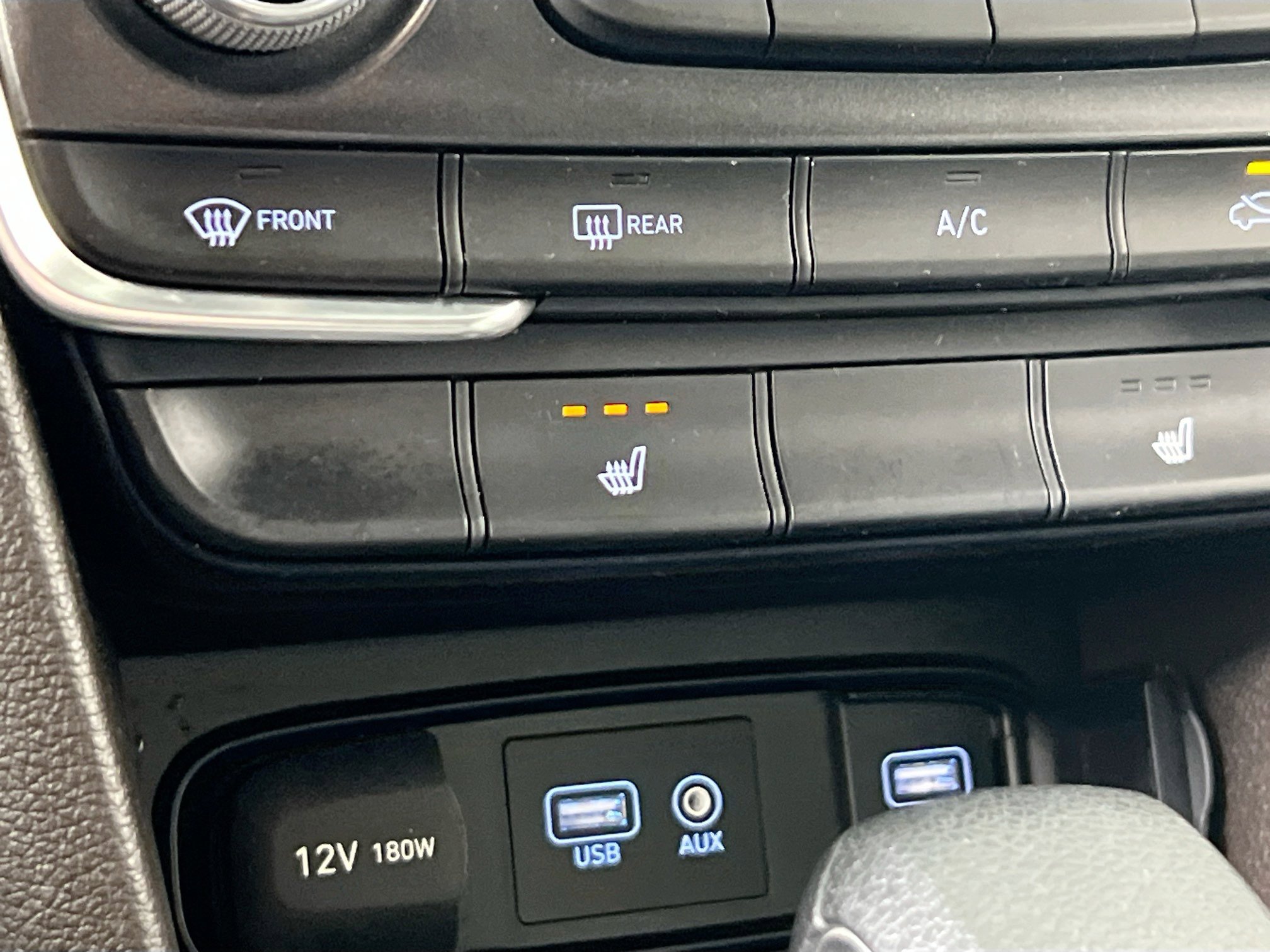 Used 2019 Hyundai Santa Fe SEL image 19