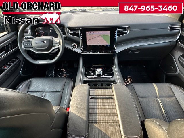 Used 2024 Jeep Wagoneer Series II w/ Flexible Seating Group AWD/4WD image 15