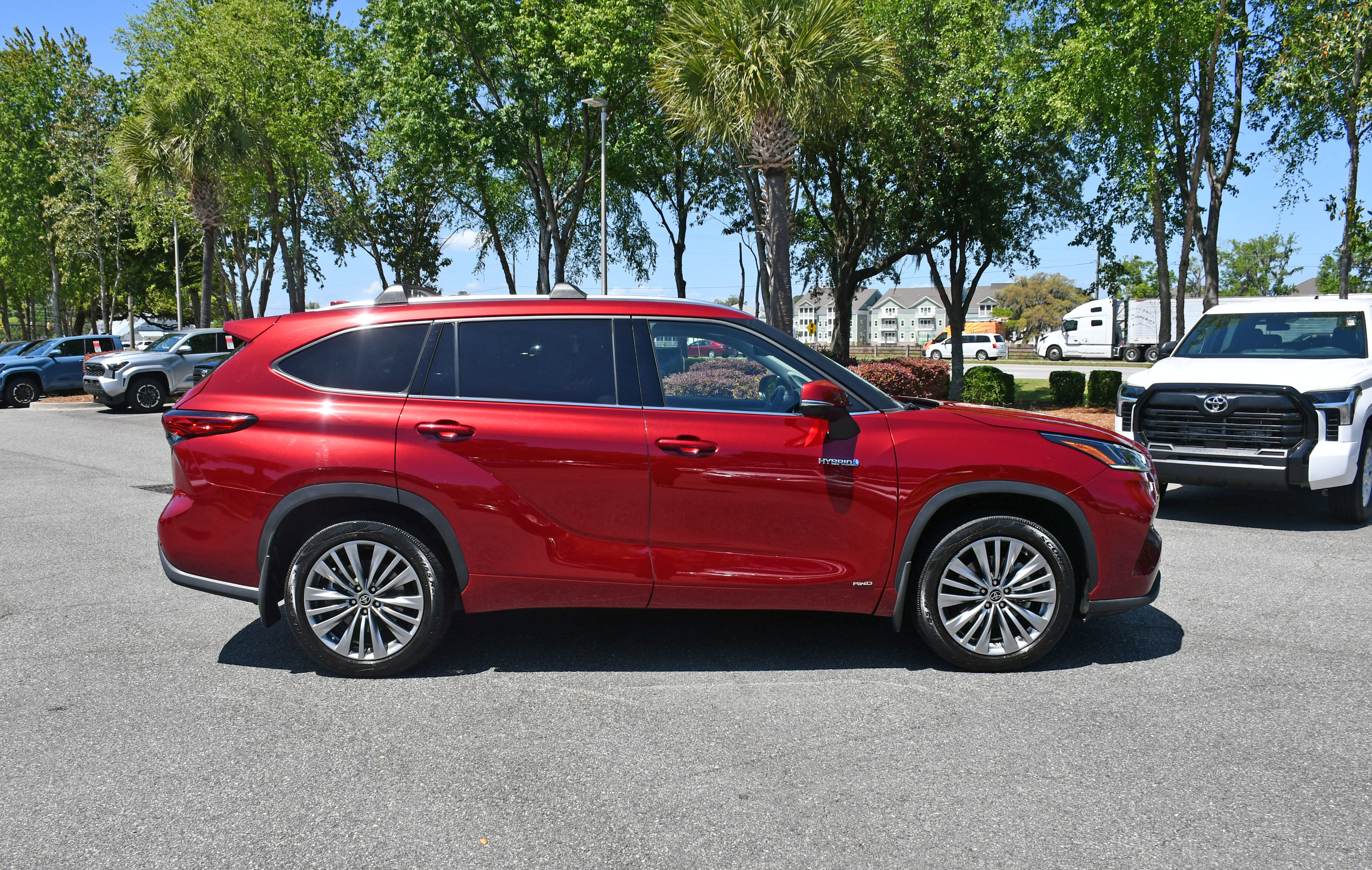 Used 2021 Toyota Highlander Platinum image 5