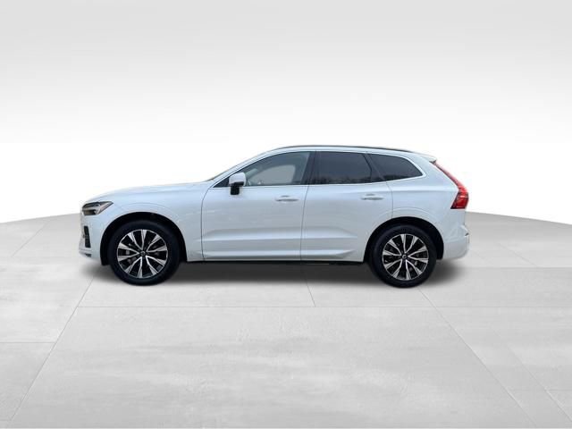 Used 2023 Volvo XC60 B5 Core w/ Climate Package image 5