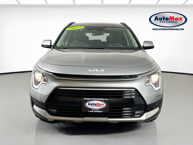 Used 2023 Kia Niro EX Touring FWD image 7
