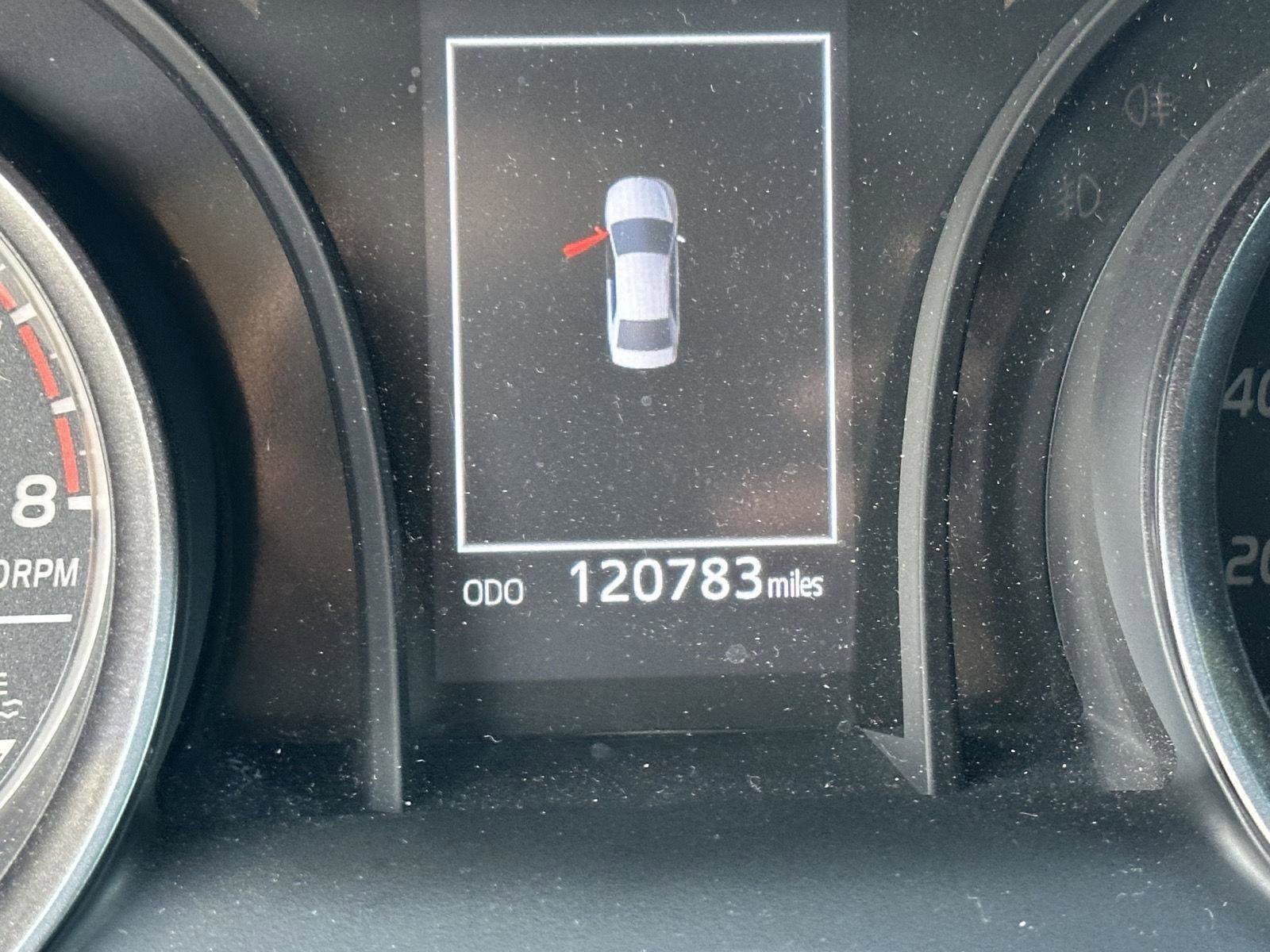 Used 2021 Toyota Camry SE image 14