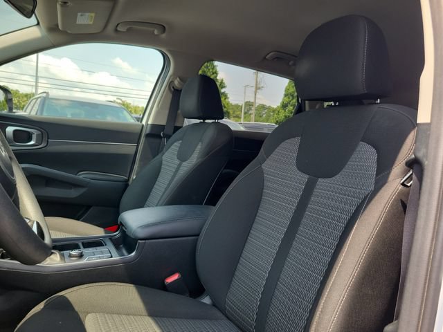 Used 2022 Kia Sorento LX FWD image 14
