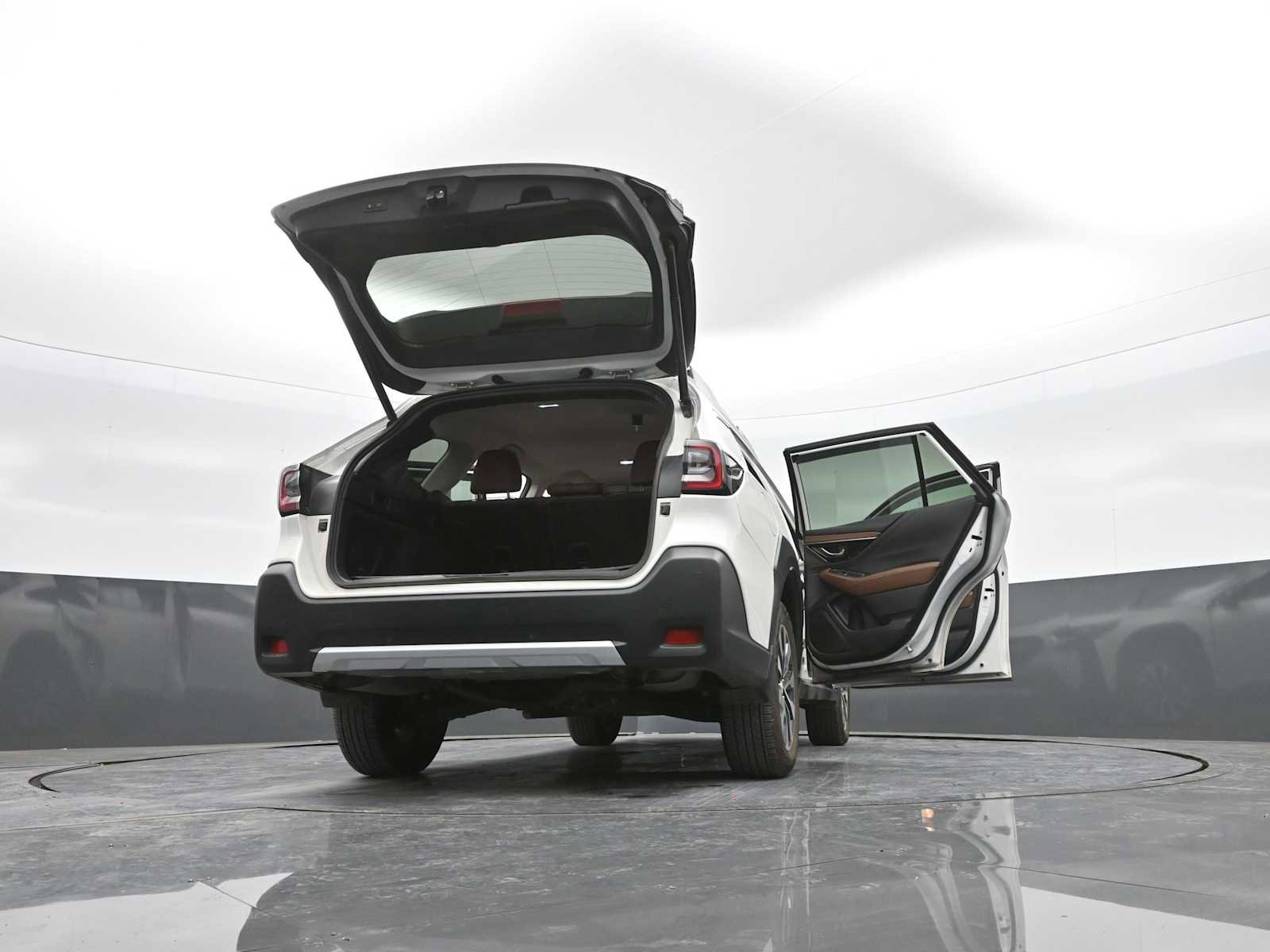 Used 2023 Subaru Outback Touring XT image 46