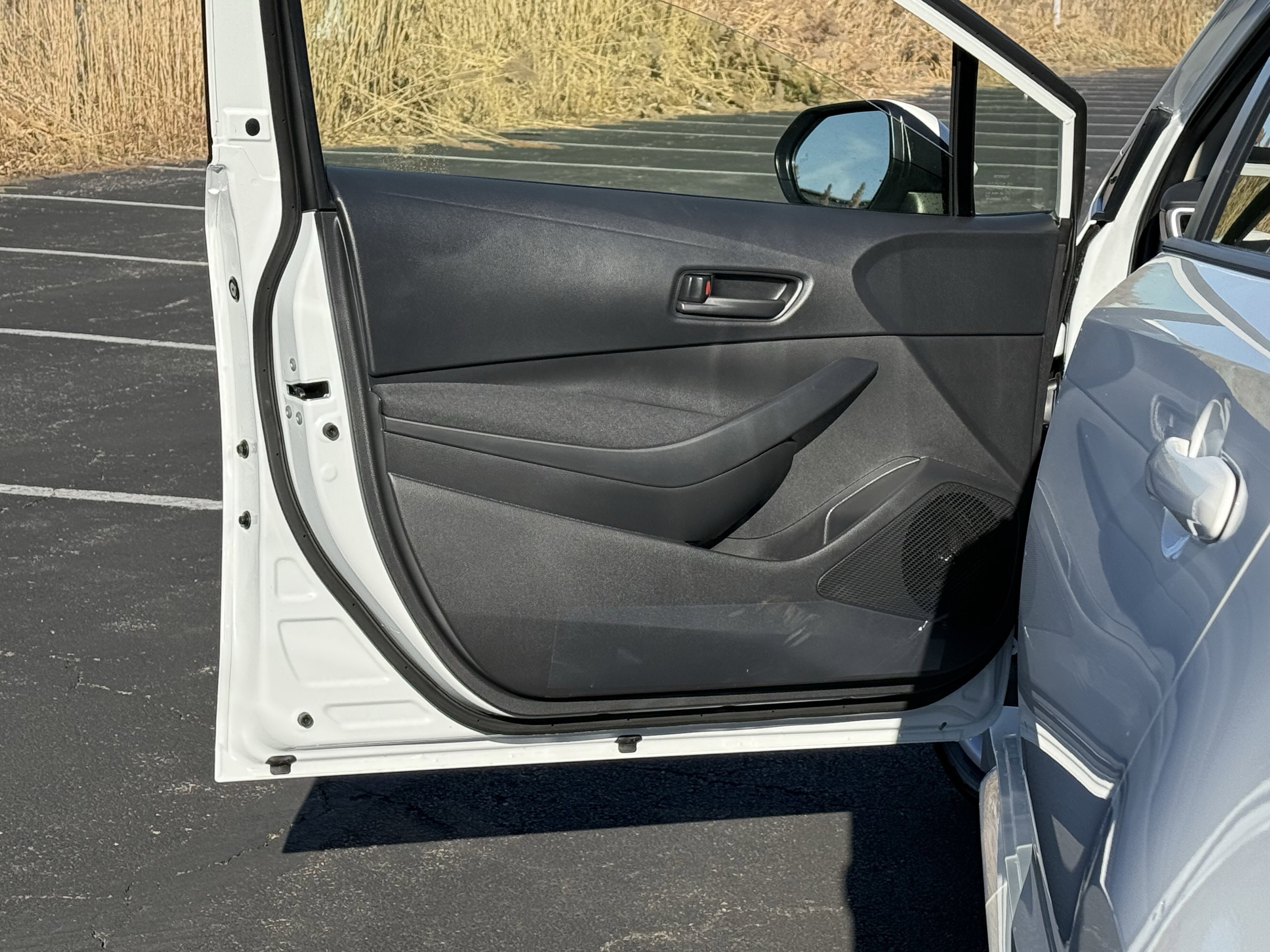 Used 2026 Toyota Corolla LE image 21