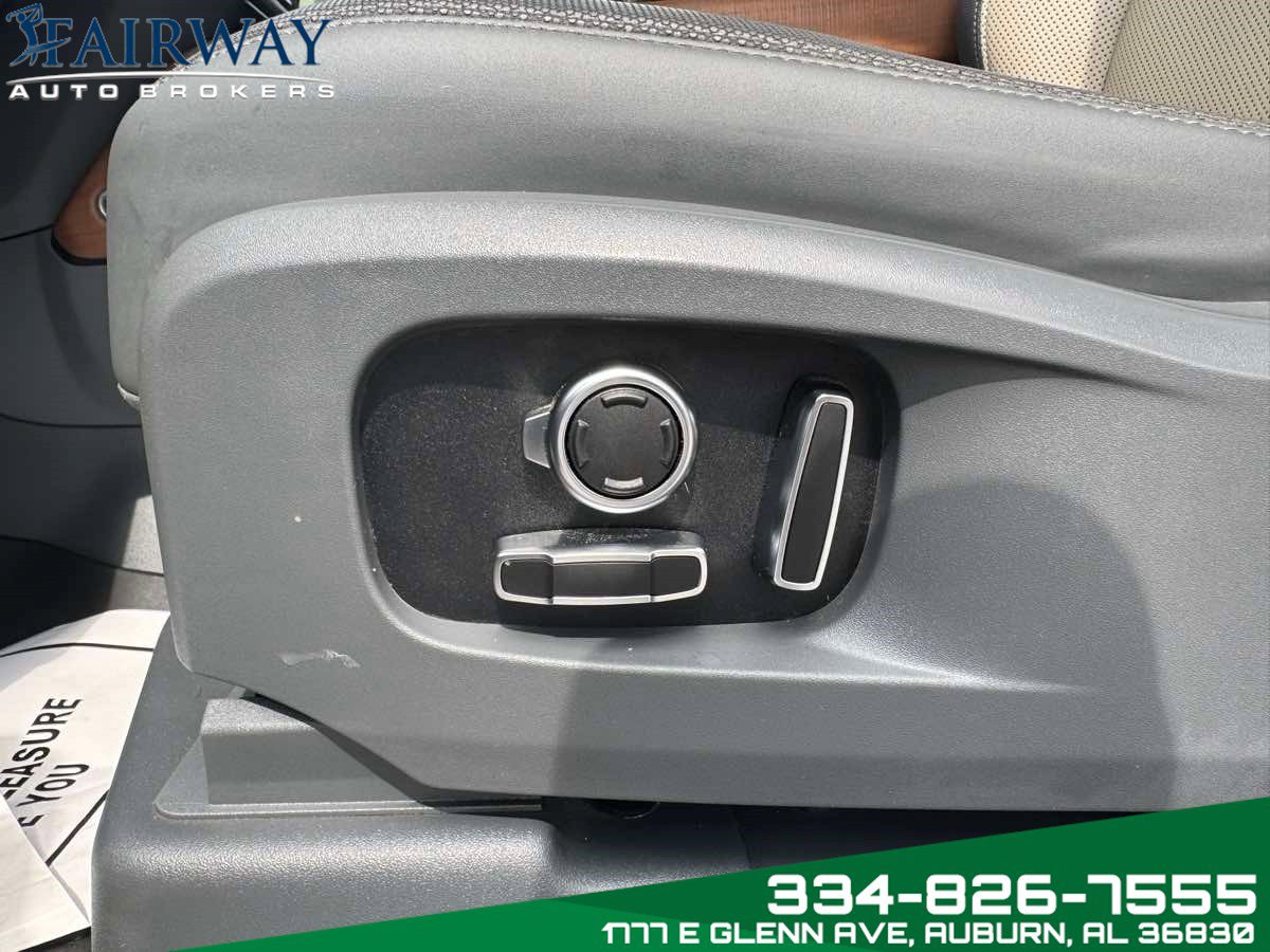 Used 2023 Land Rover Defender 130 X image 17