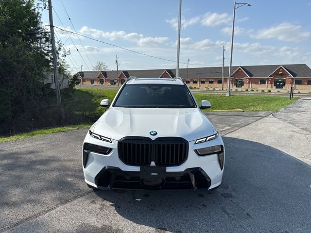 Used 2023 BMW X7 xDrive40i w/ M Sport Package image 8