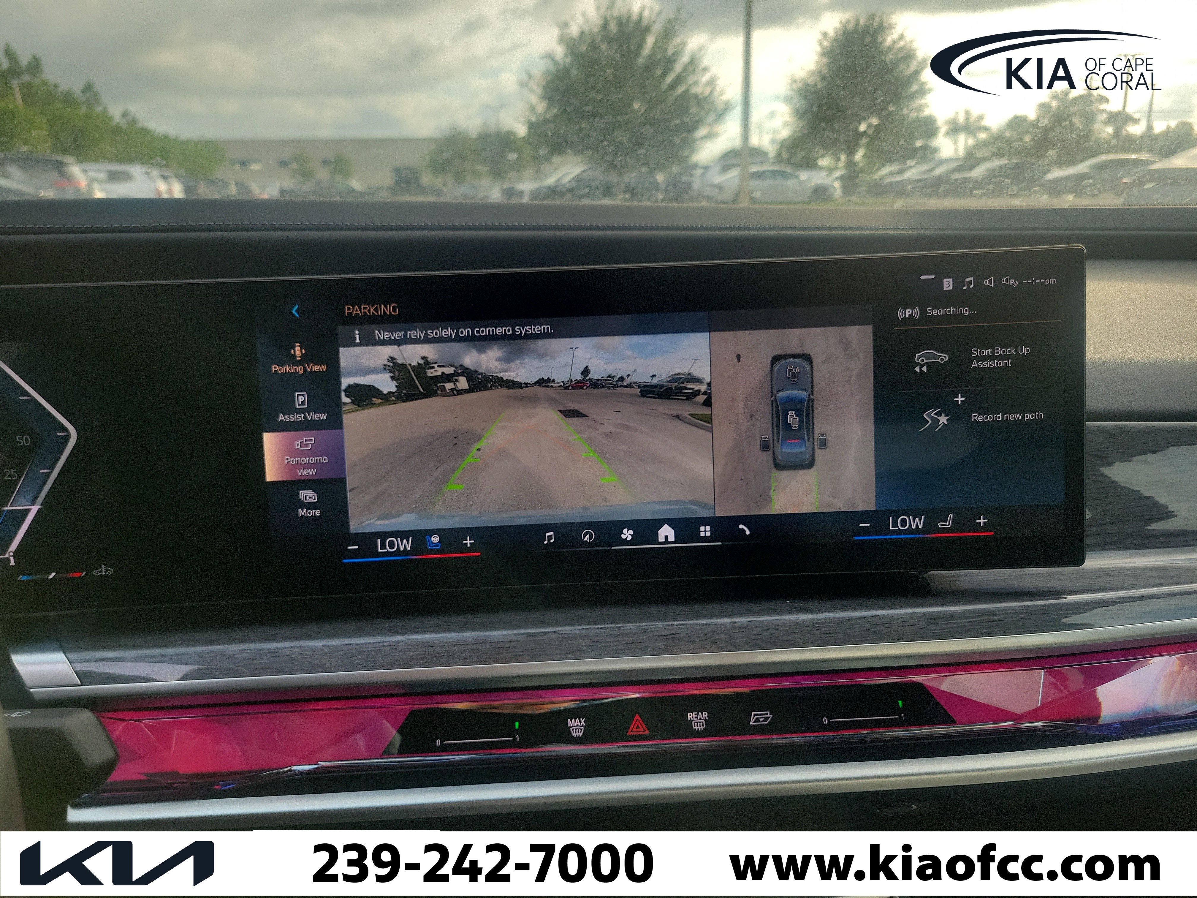 Used 2025 BMW 760i xDrive AWD/4WD image 31