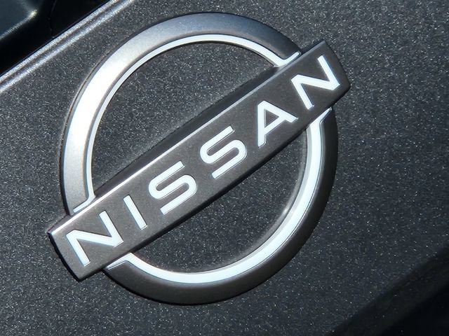 Used 2026 Nissan Frontier SV w/ Tow Package RWD image 12