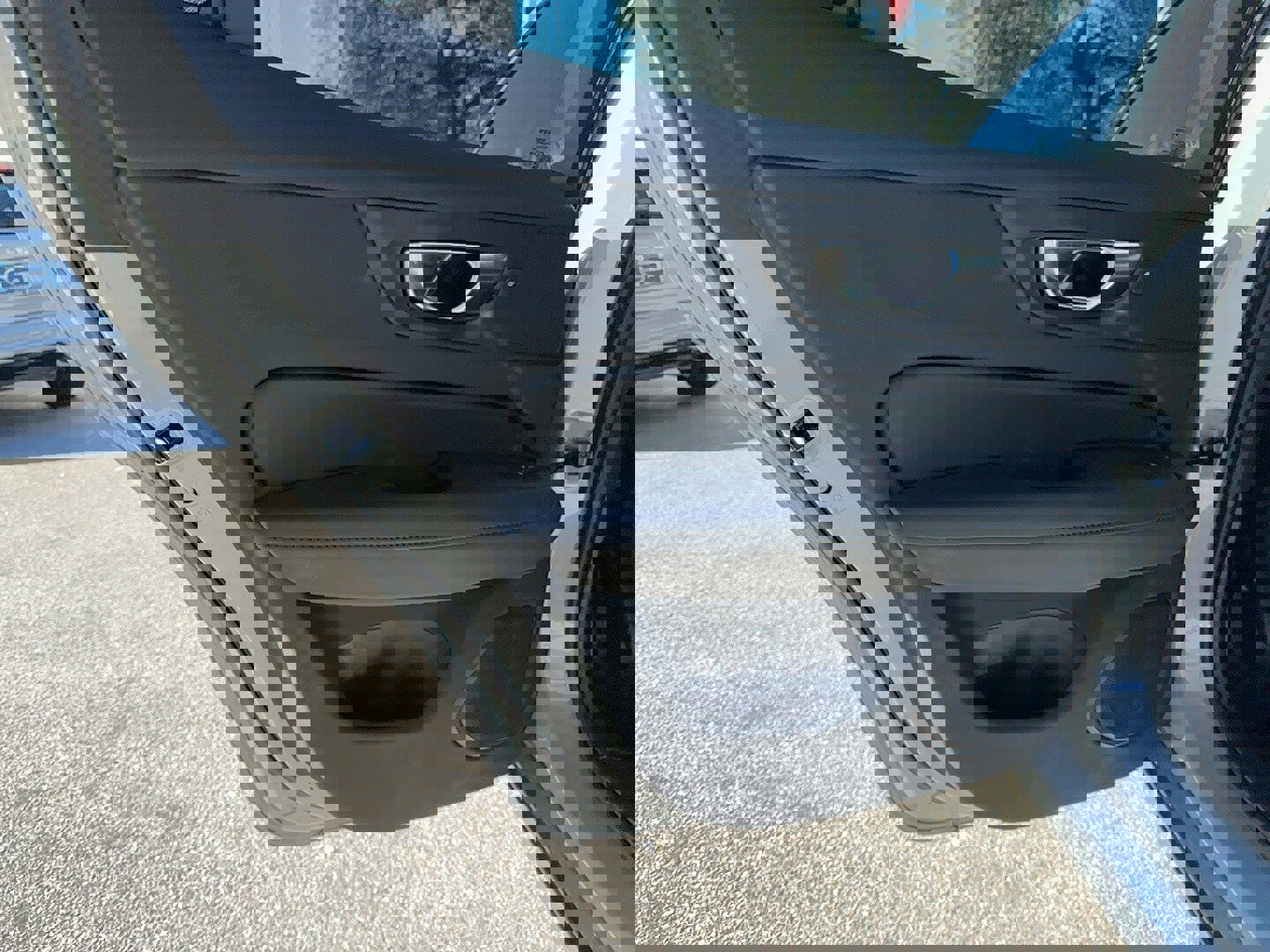 Used 2024 Volvo S60 B5 Core w/ Climate Package image 14