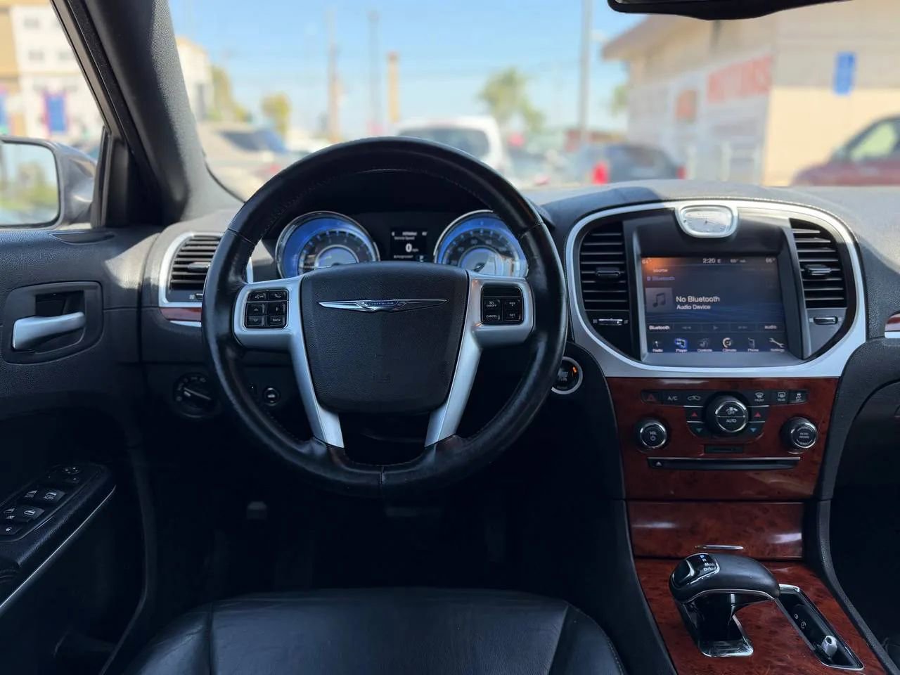 Used 2014 Chrysler 300 Limited RWD image 32