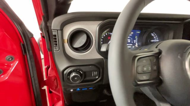 Used 2024 Jeep Wrangler Unlimited AWD/4WD image 23