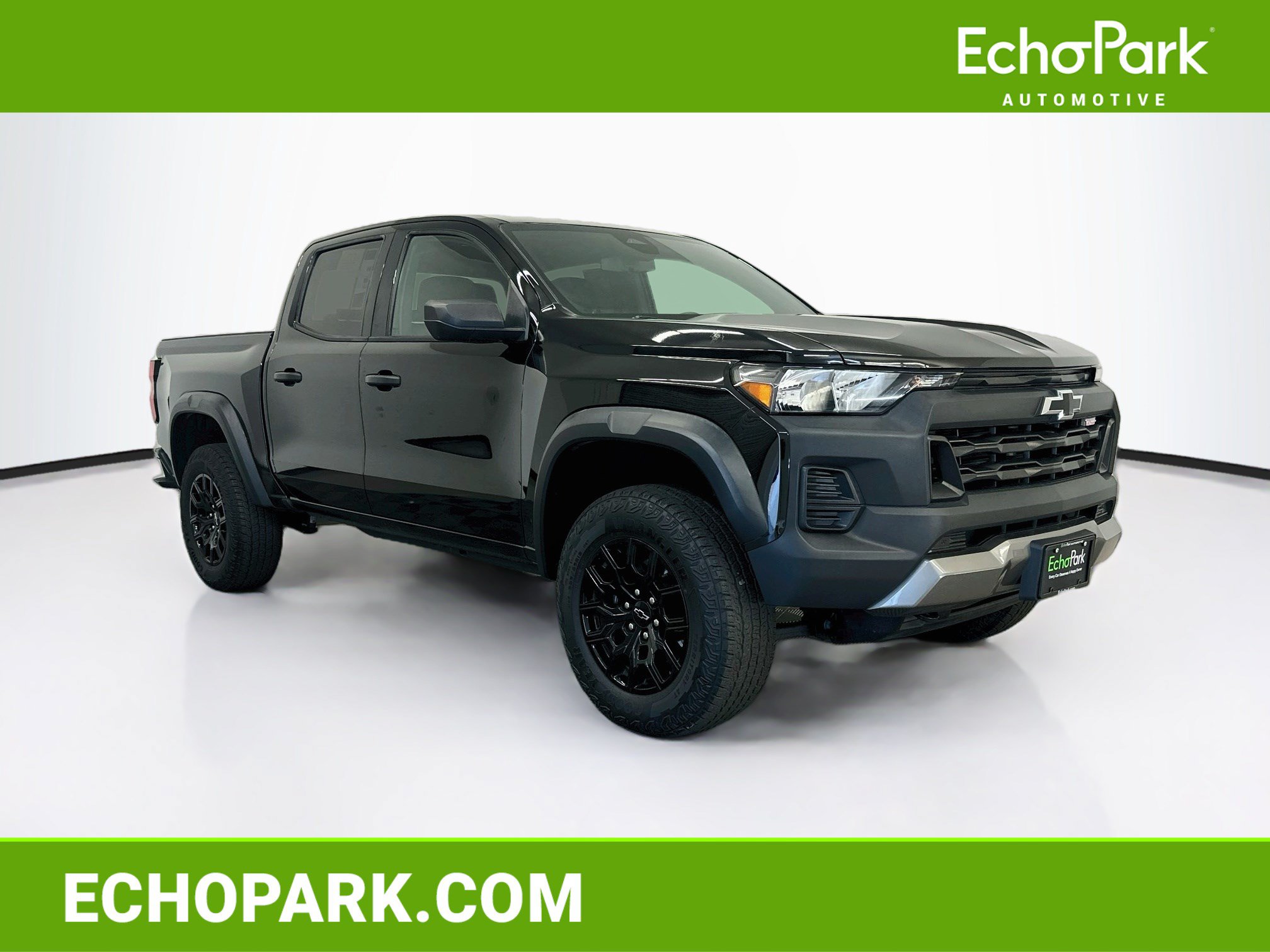 Used 2024 Chevrolet Colorado Trail Boss w/ Advanced Trailering Package AWD/4WD image 1