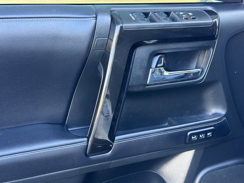 Used 2019 Toyota 4Runner Limited image 30