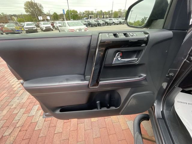 Used 2018 Toyota 4Runner TRD Off-Road Premium image 10