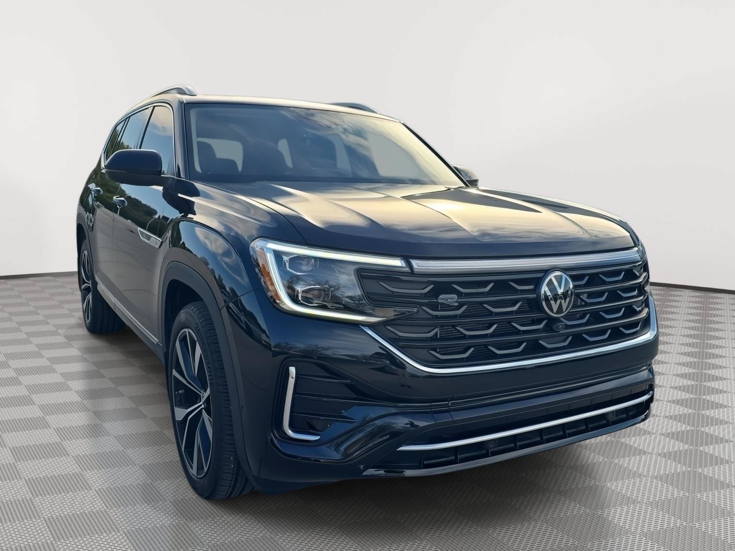New 2026 Volkswagen Atlas SEL Premium R-Line