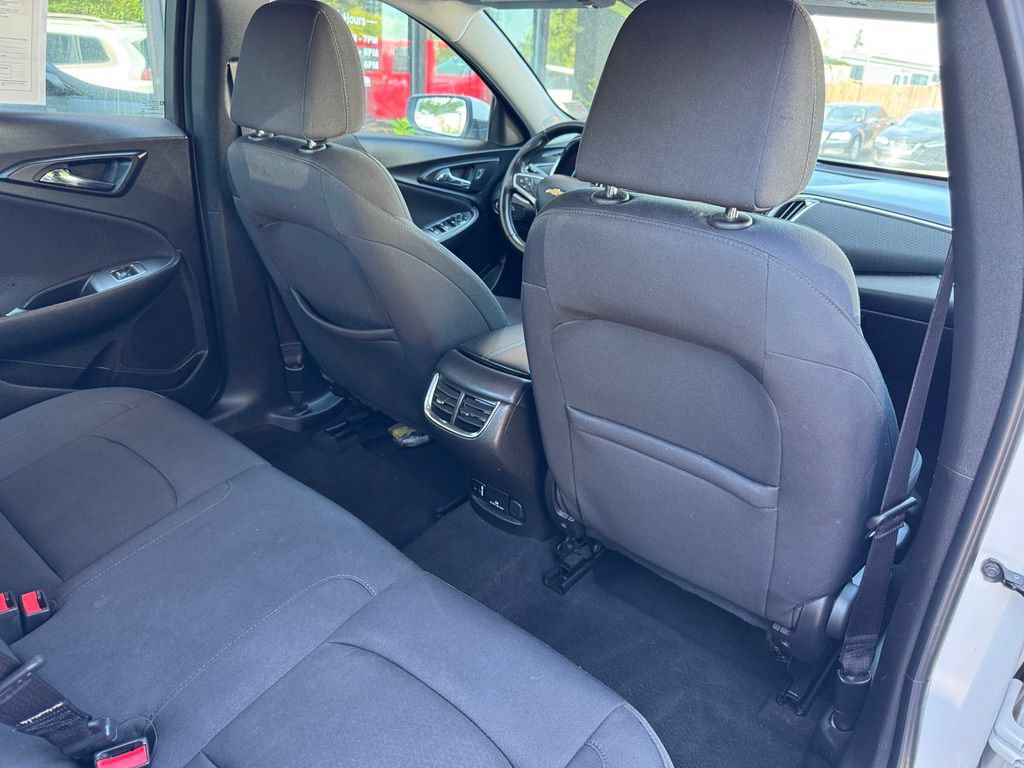 Used 2016 Chevrolet Malibu LT FWD image 20