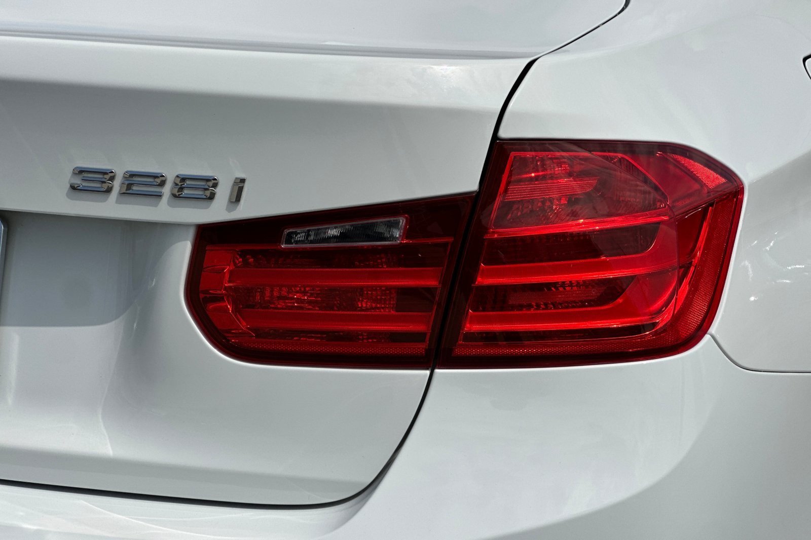 Used 2015 BMW 328i Sedan RWD image 25