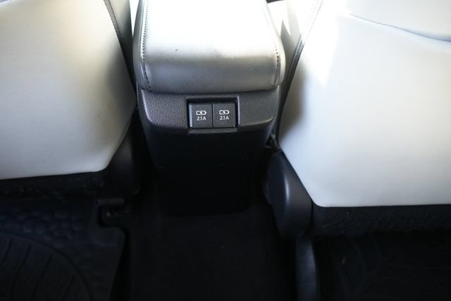 Used 2020 Toyota Prius Prime XLE FWD image 16