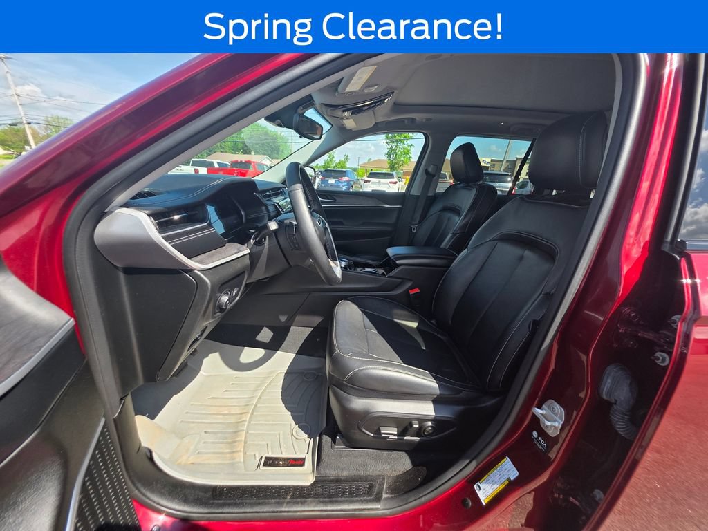 Used 2022 Jeep Grand Cherokee Limited AWD/4WD image 15