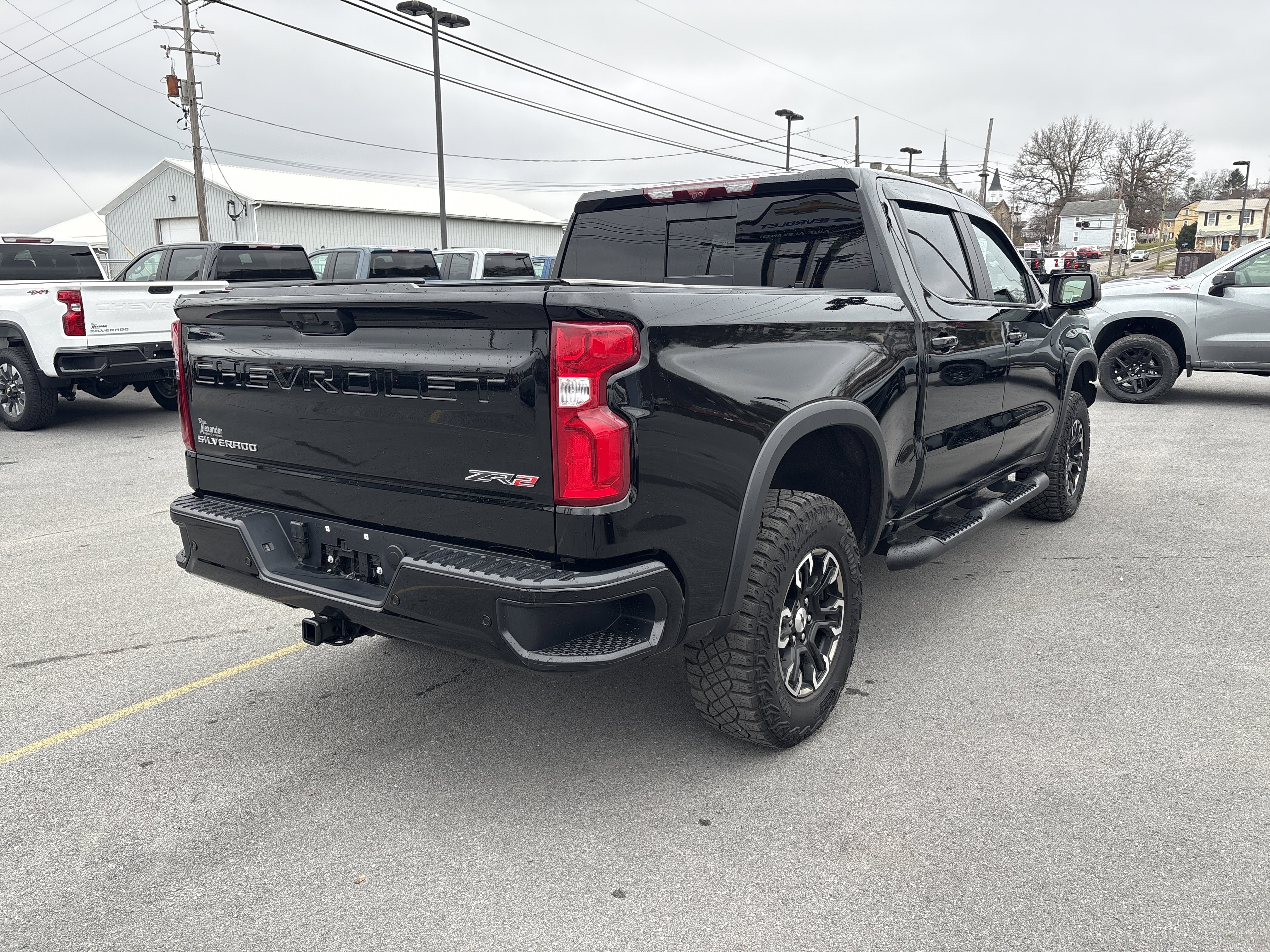 Used 2025 Chevrolet Silverado 1500 ZR2 w/ Technology Package image 34